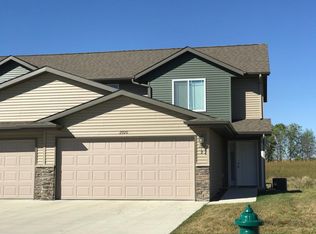 2920 Riviera St SW, Cedar Rapids, IA 52404