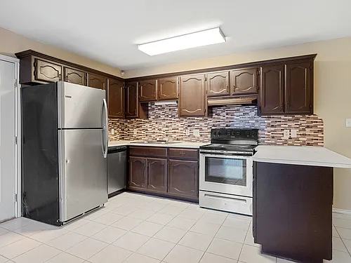 1800 Oasis Dr Photo 1