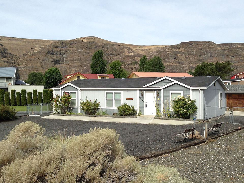 2nd image of 25188 Wanapum St SW