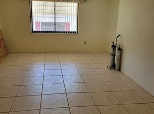 112 S Grandview St, Mount Dora, FL 32757