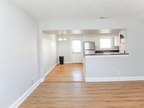 5th image of 831 W Ocean View Ave #839-16