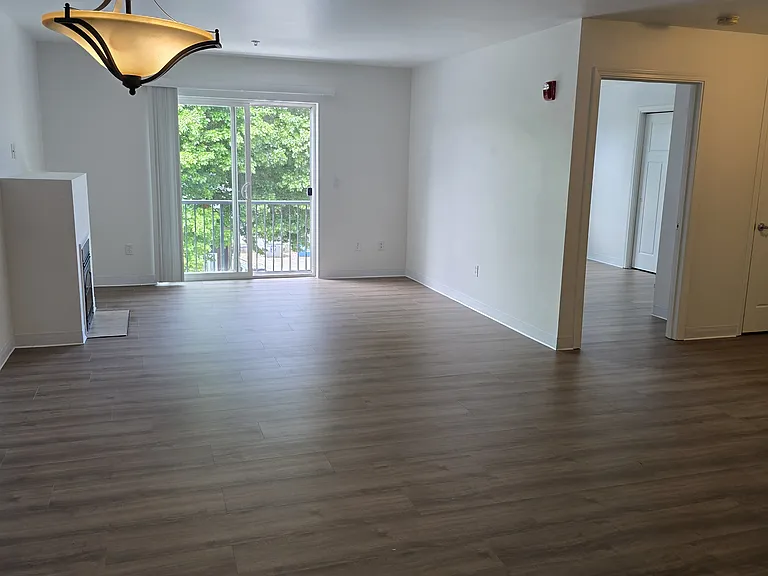 108 Factory Ave N #3C — Photo 7