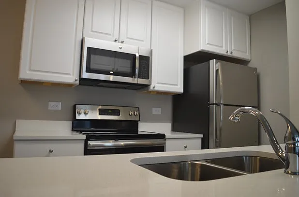 Remington Place Apartments — Photo 5