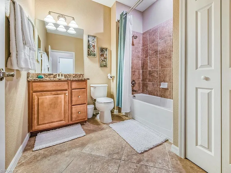 9484 Casoria Ct #201 — Photo 15