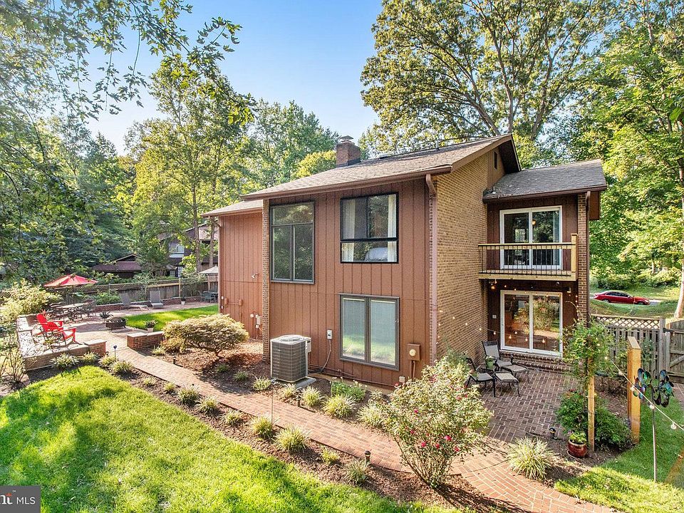 1st image of 3229 Amberley Ln #35