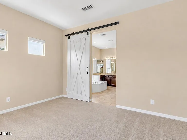2827 E Muirfield St — Photo 35