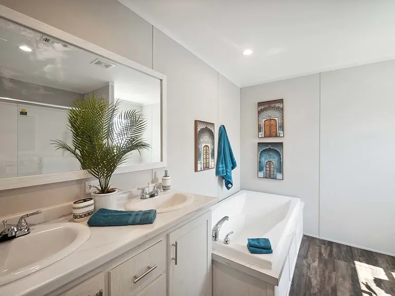 424 Pineland Ave #241 — Photo 9