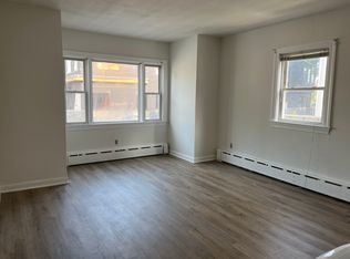 2 Hyacinth St #1, New Bedford, MA 02740