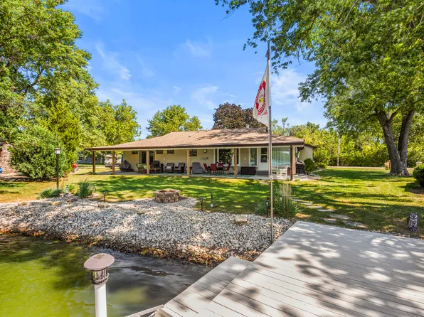 525 Sunrise Dr, Loda, IL 60948