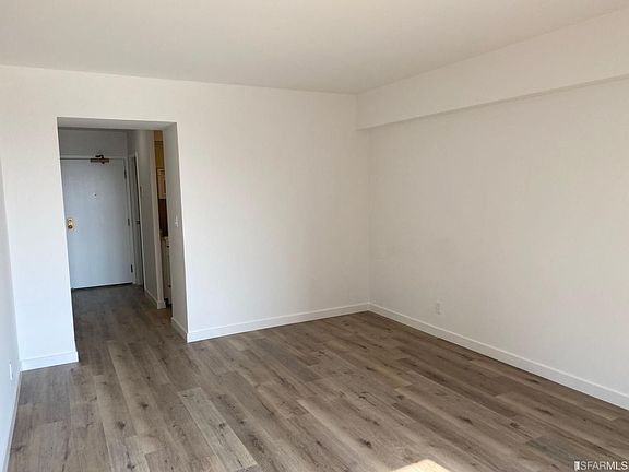 4th image of 1177 California St APT 1611