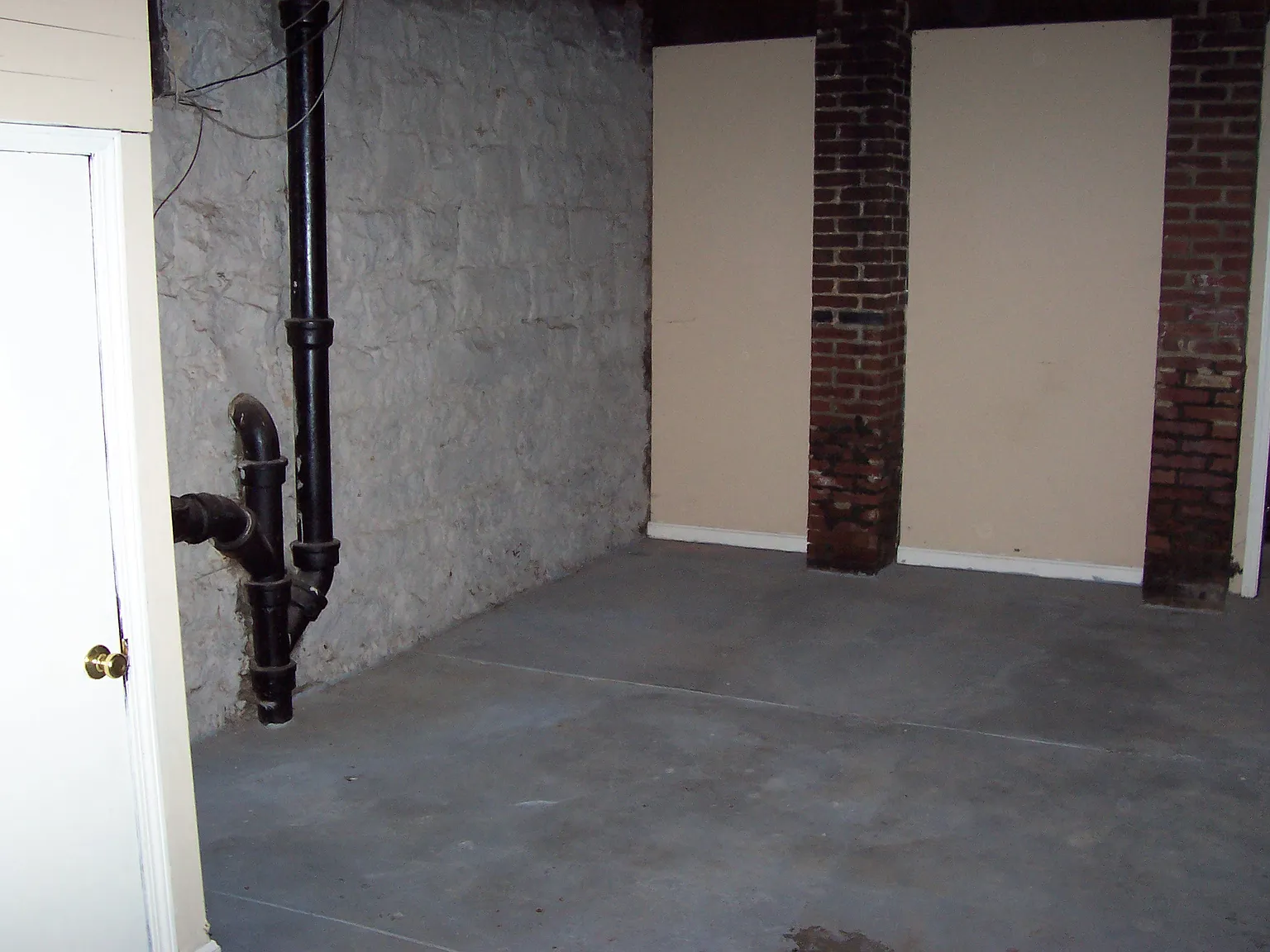 1426 S 3rd St — Photo 4