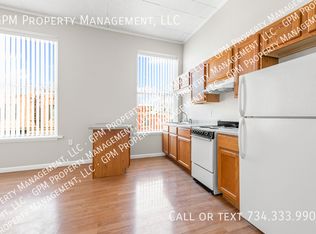 412 Grand River Ave #10, Pt Huron, MI 48060