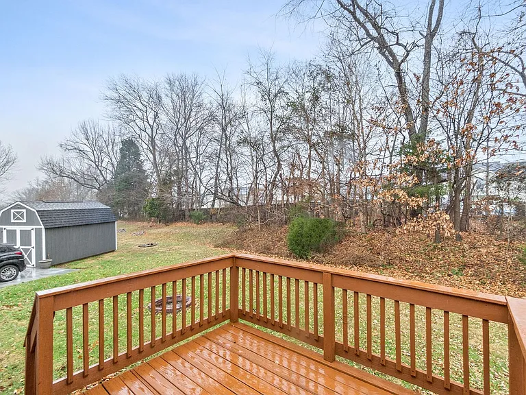 941 Crabapple Ln — Photo 20