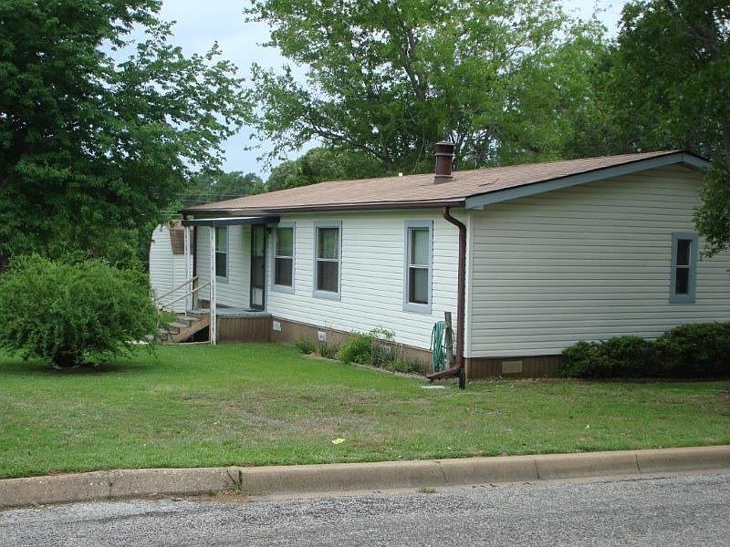 2nd image of 4303 Patton Dr