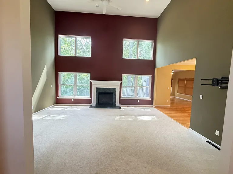 1588 Club House Ct — Photo 3