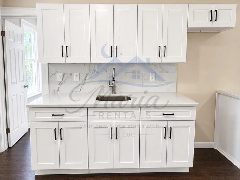 1013 Prospect St #2R — Photo 6
