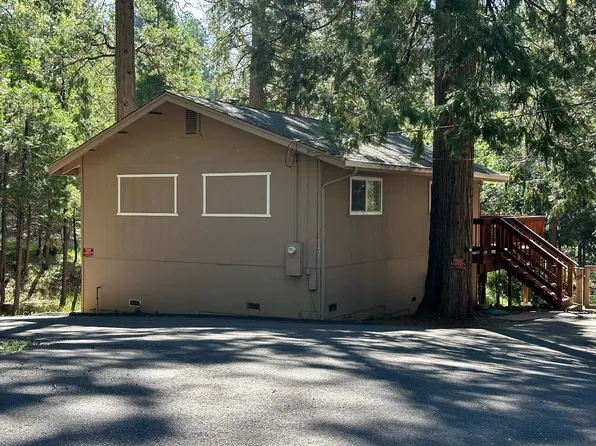 2425 Country Club Dr, Arnold, CA 95223