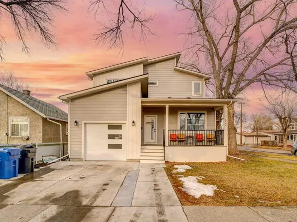 624 S 19th St N, Lethbridge, AB T1H 3K9