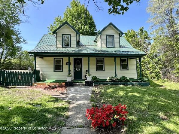 339 Wayne St, Archbald, PA 18403