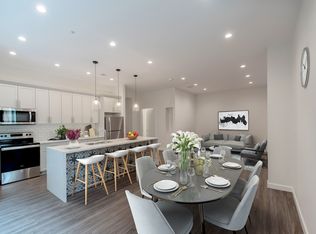 394 Academy Rd #202, Winnipeg, MB R3N0B8