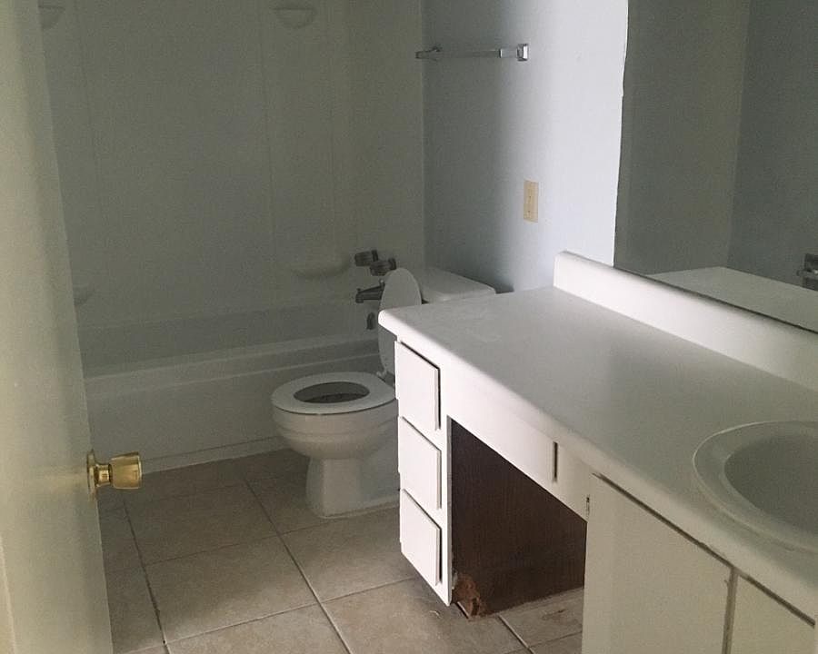 1st image of 1642 Cedar Lake Dr APT C