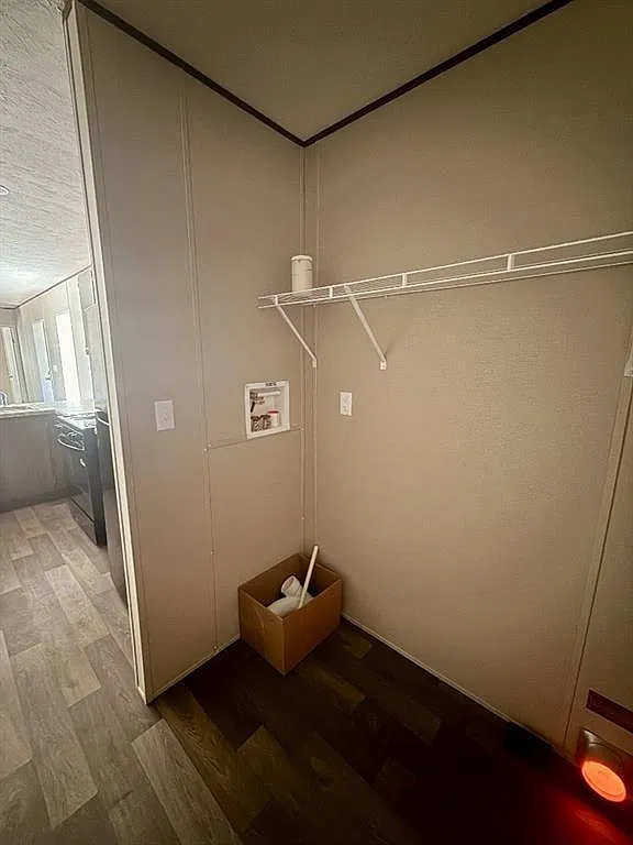 2 bed, 2.0 bath, 900 sqft, $1,275 — Photo 4