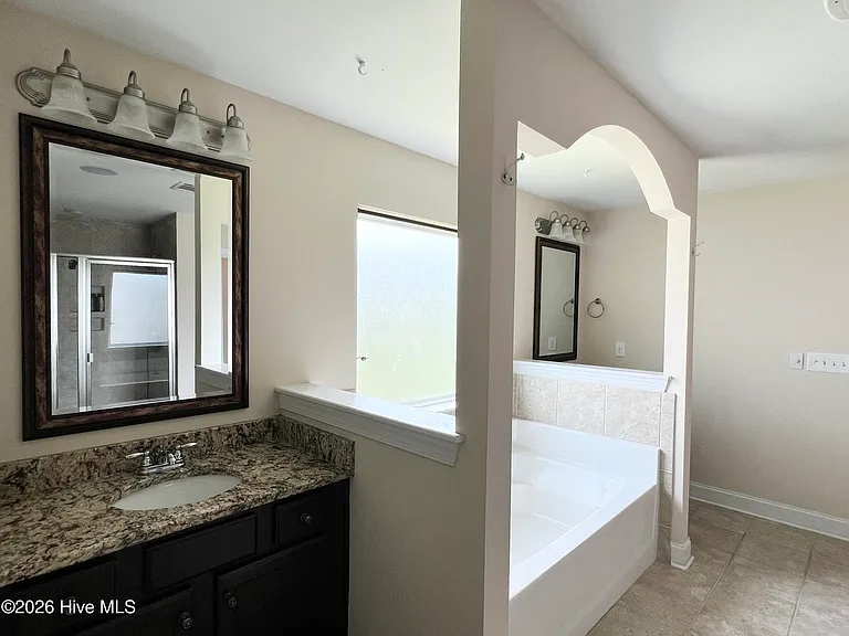 327 Clearwater Ln — Photo 30
