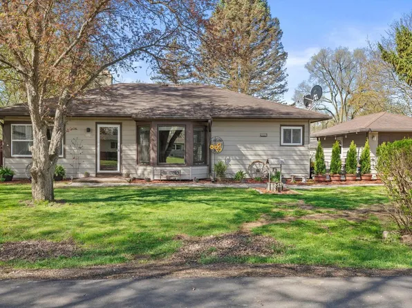 N6637 Juniper ROAD, Elkhorn, WI 53121