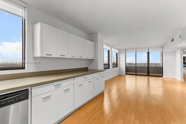 1330 West Ave #2207 — Photo 9