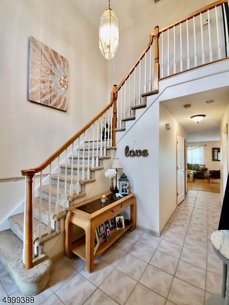 1st image of 32 Beechmont Ter
