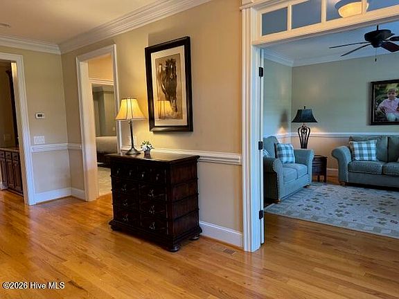 5th image of 705 Kensington Drive