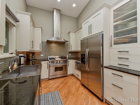 4th image of 839 Woodbine Ct