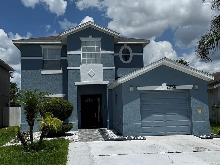 13305 Greenpointe Dr — Photo 1