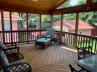 1822 Jenifer St, Madison, WI 53704