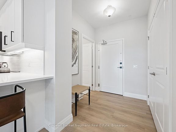 3rd image of 1882 Gordon St #521