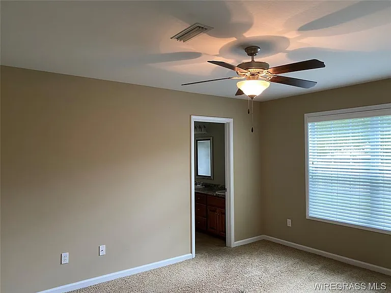 216 Winterberry Way — Photo 6
