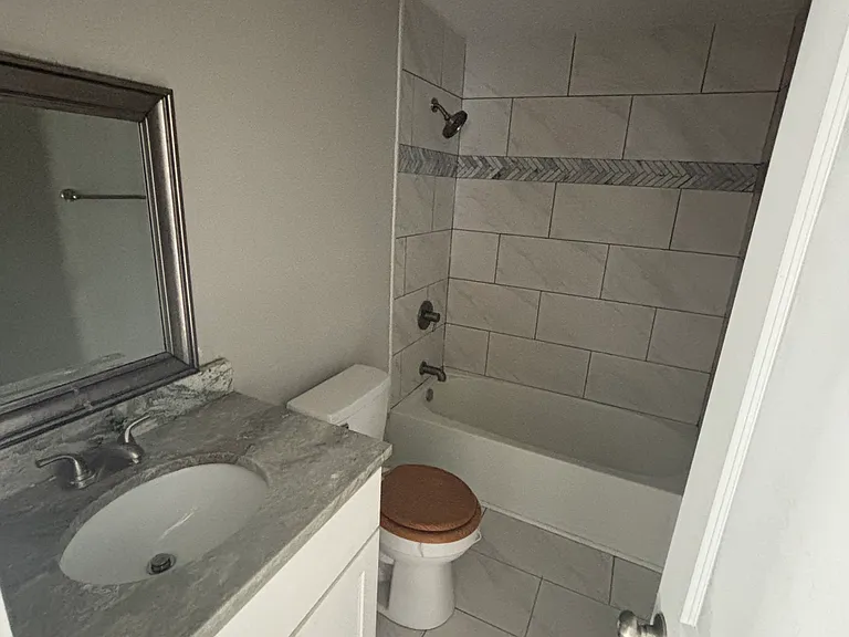 1 Pollux Cir W — Photo 4