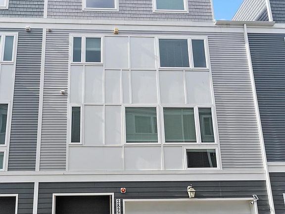 2nd image of 2827 24th Rd S