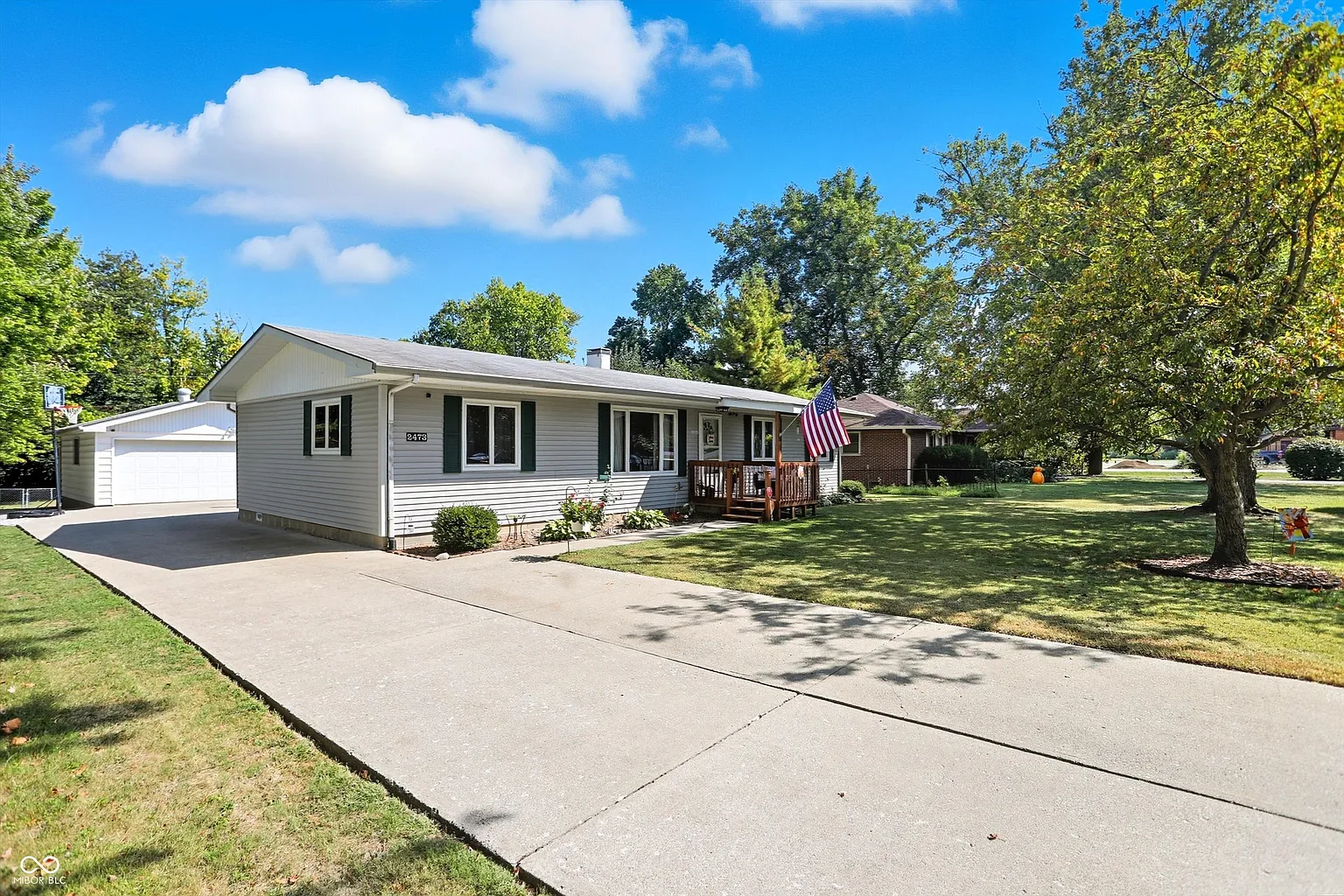 2473 Hanover Dr photo 1