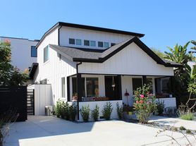 4624 Campus Ave