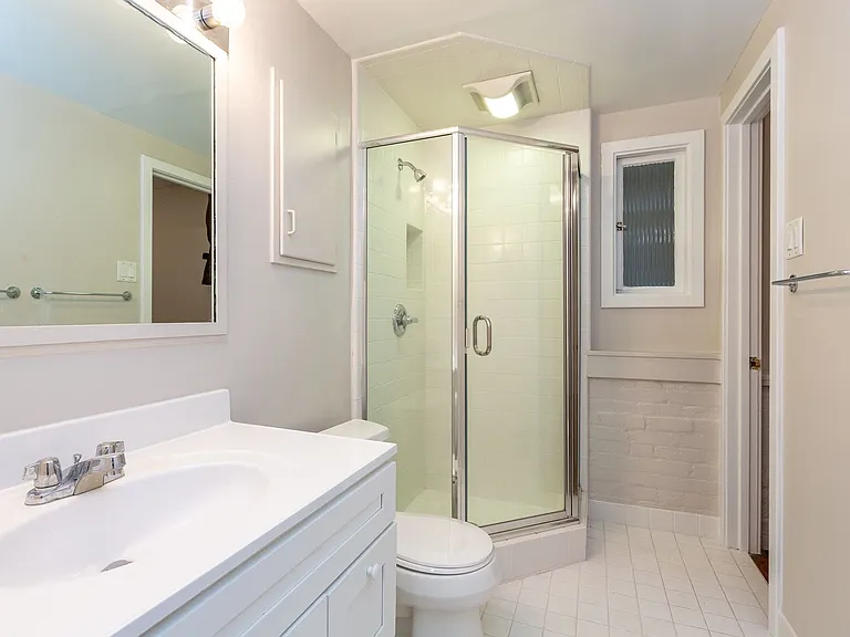2140 Lyon St — Photo 12