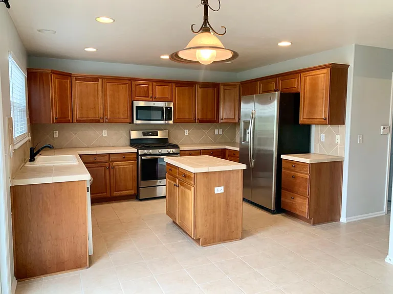 9277 Melborne Ct — Photo 10