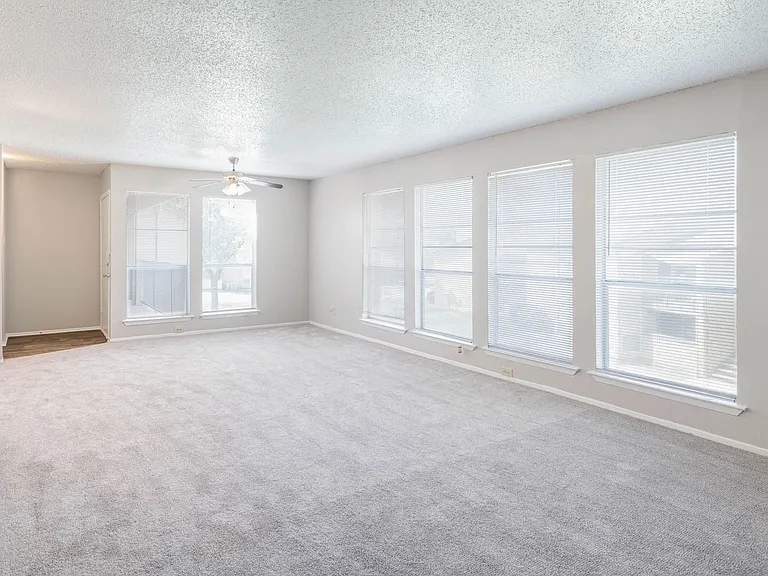 Sawgrass: Living Area