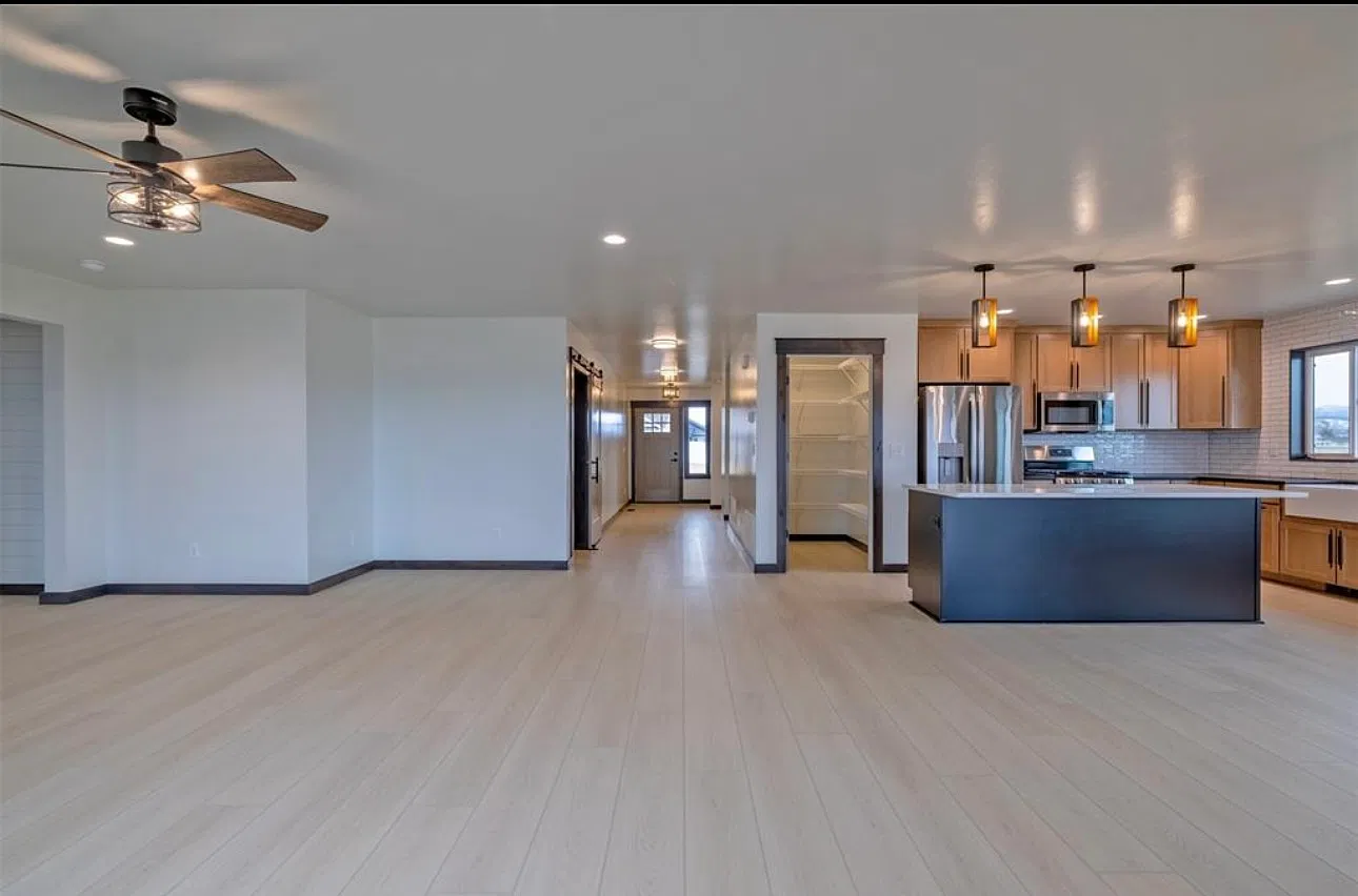3820 Monarch Rd — Photo 4