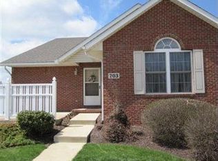 703 Dogwood Dr, Dalton, OH 44618