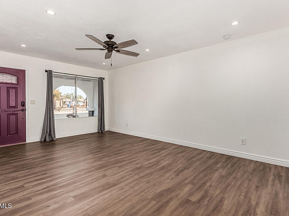 5th image of 599 W Greentree Drive