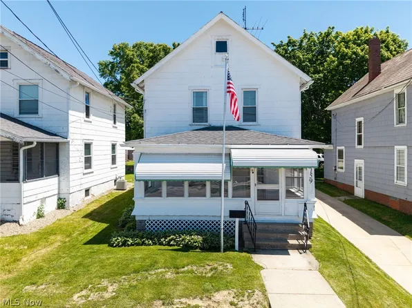 159 N Lyman St, Wadsworth, OH 44281