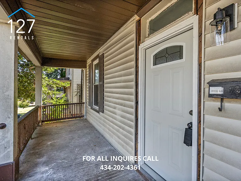 211 Saint Augustine St #UPPER — Photo 24