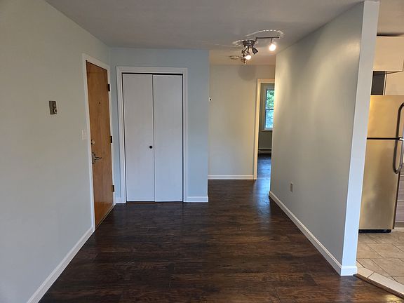 3rd image of 100 Islington St APT 5