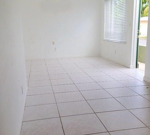 4th image of 502 S Federal Hwy APT 1